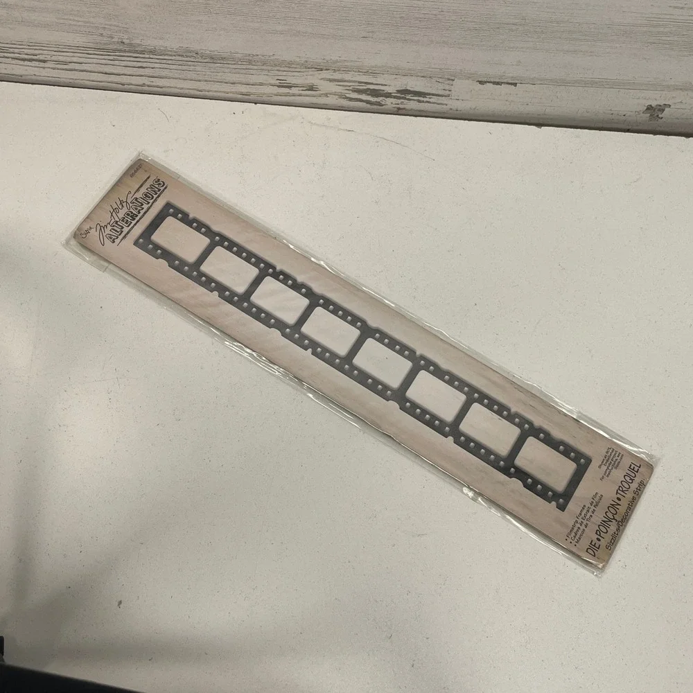 Sizzix Alterations Filmstrip Frames Die 656621 Sizzlits Decorative Strip
